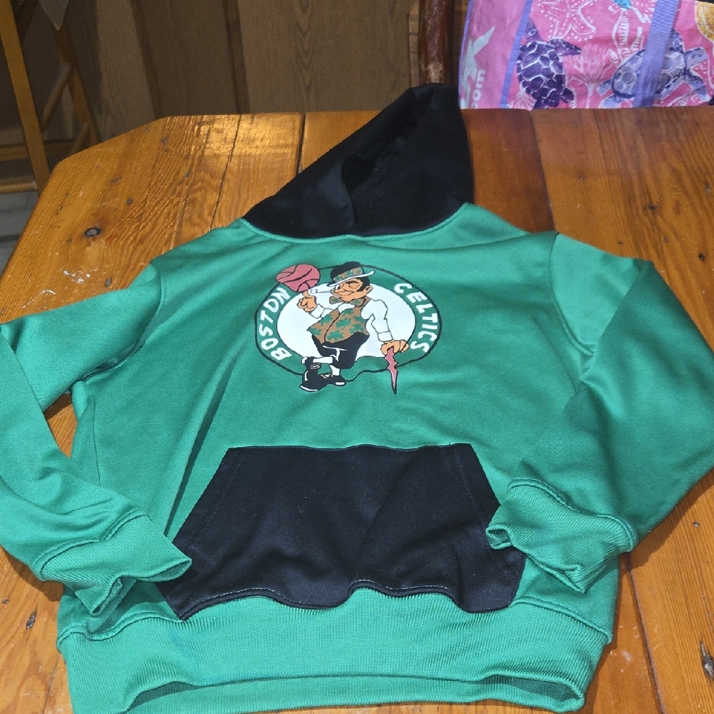 Boston Celtics Green Hoodie Sz 14/16